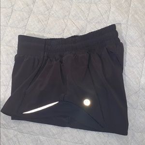 Lululemon Hottie Hot Short 2.5”